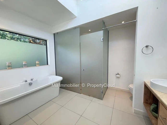 Villa for rent - Bain Boeuf