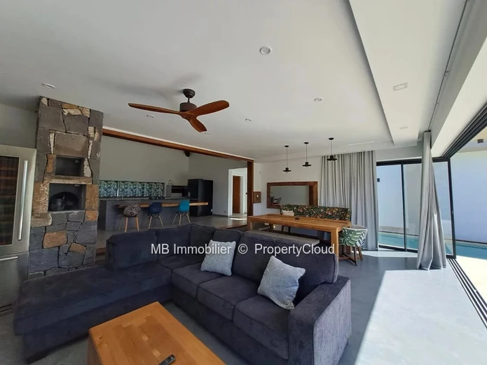 Villa for sale.
