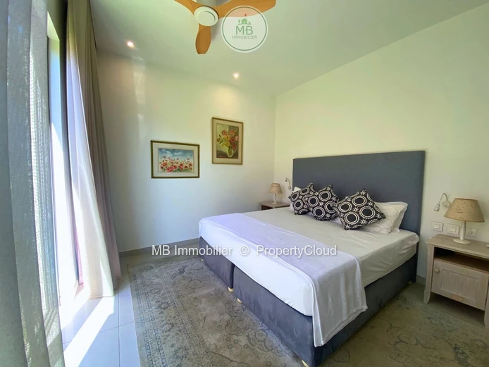 Villa for sale.