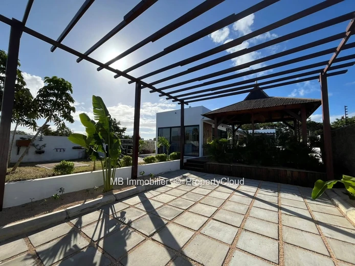 Villa for sale.