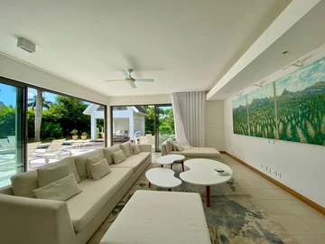 4 Bedroom Villa