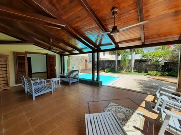 4 Bedroom Villa