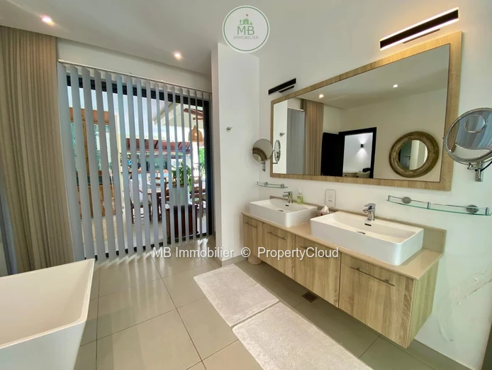 Villa for sale.