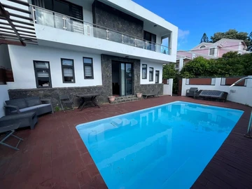 2 Bedroom Townhouse, Duplex