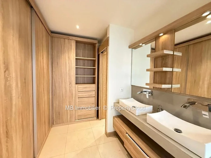 Villa for sale - IN EXCLUSIVITY