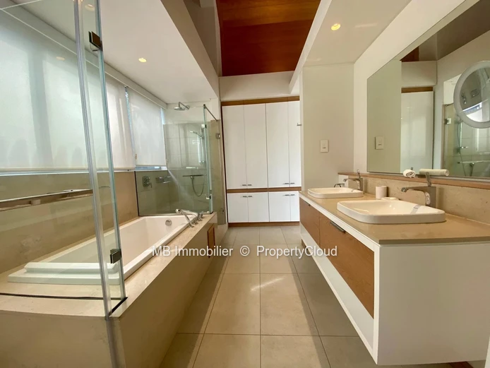 EXCLUSIVE villa for rent - Mont Choisy