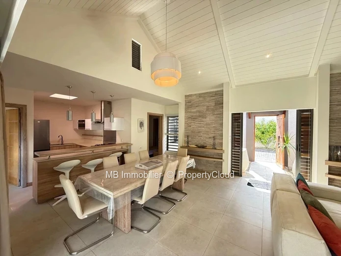 Villa for sale - IN EXCLUSIVITY