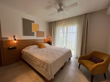 5 Bedroom Villa