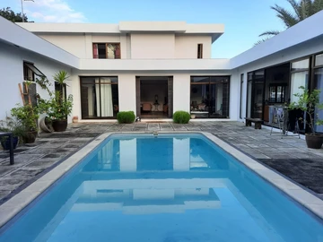 4 Bedroom Villa