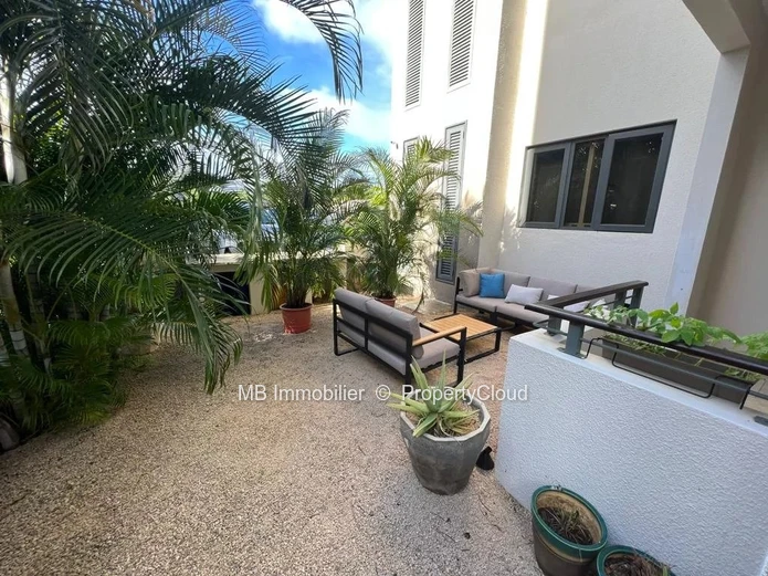 Appartement R+2 en vente.