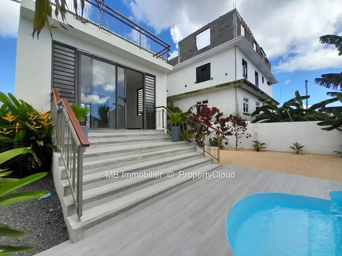 House for sale - Petit Raffray