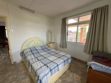 Appartement de 7 Chambres