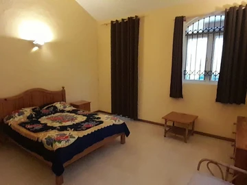 5 Bedroom Villa