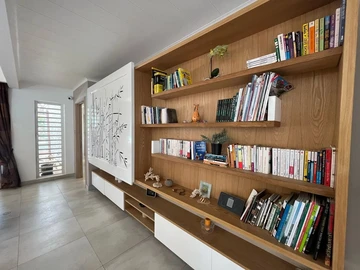 5 Bedroom Villa