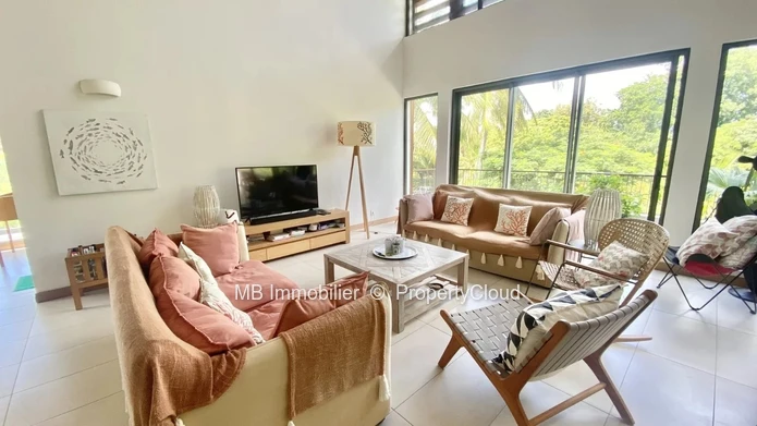 Exceptional penthouse for rent - Mont Choisy
