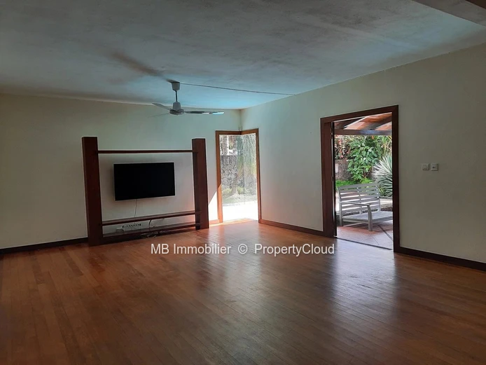 Villa for sale.