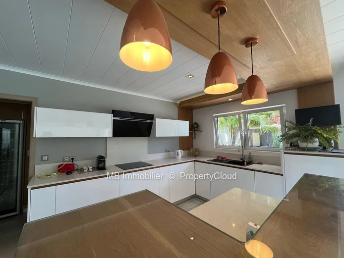 RES Villa for sale