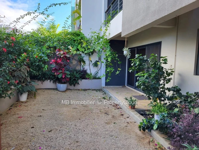 Appartement R+2 en vente.
