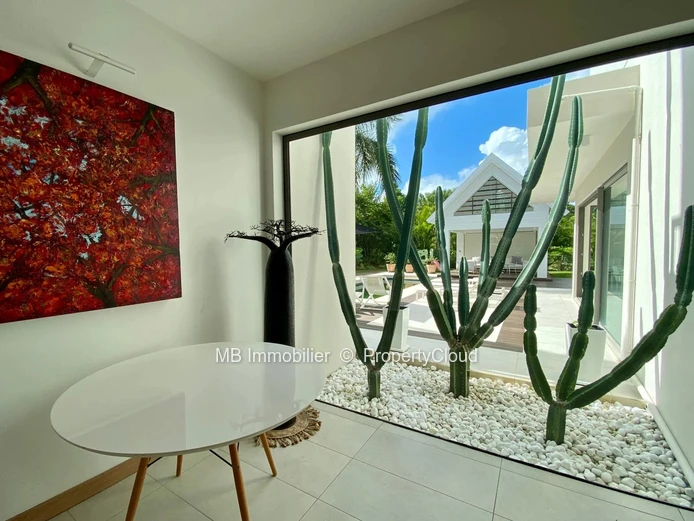 Villa for sale.