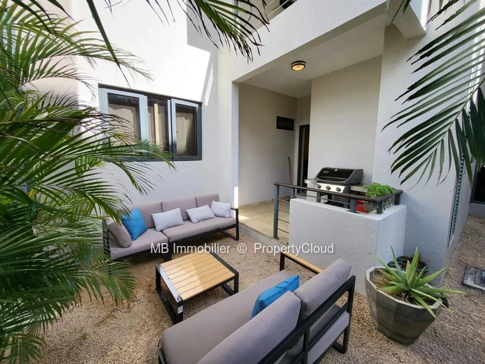 Appartement R+2 en vente.