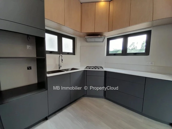 House for sale - Petit Raffray