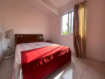 8 Bedroom House