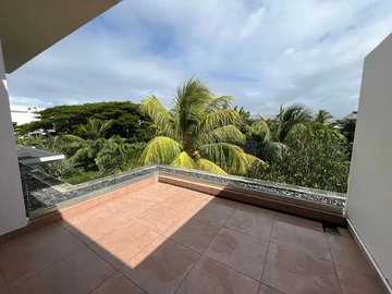 4 Bedroom Townhouse, Duplex