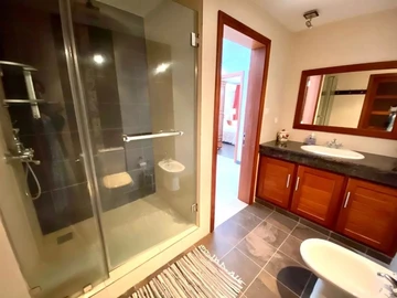 5 Bedroom Townhouse, Duplex