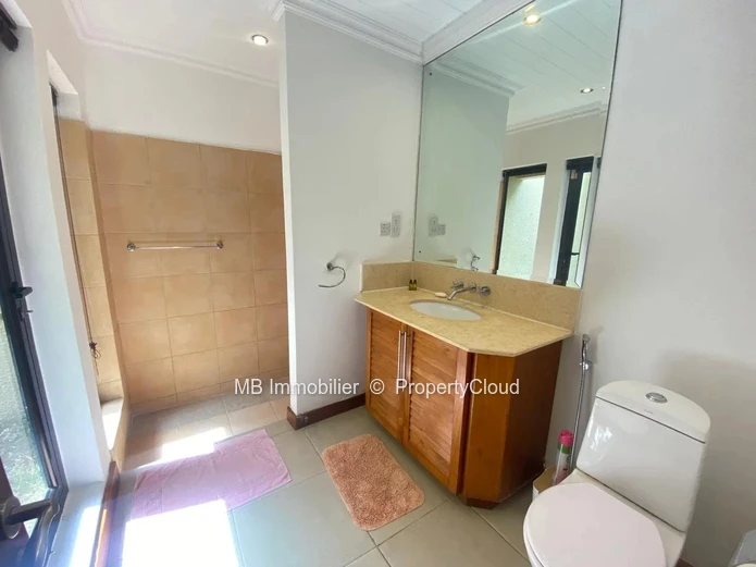 Villa for sale
