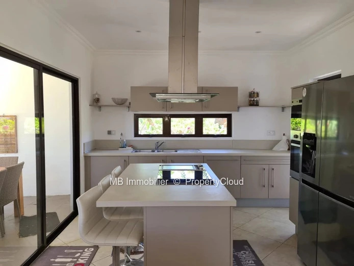 Villa for sale.