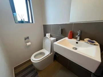 4 Bedroom Townhouse, Duplex