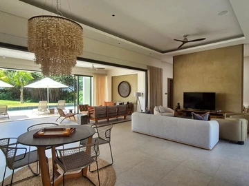 4 Bedroom Villa