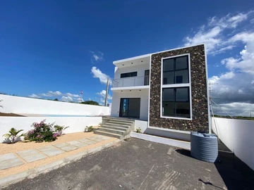 4 Bedroom Villa