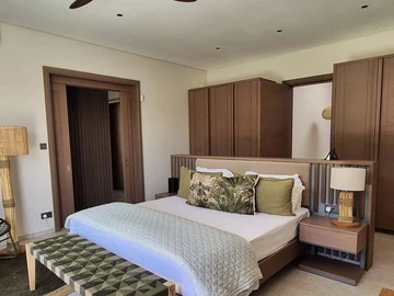 4 Bedroom Villa