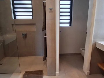 4 Bedroom Apartment