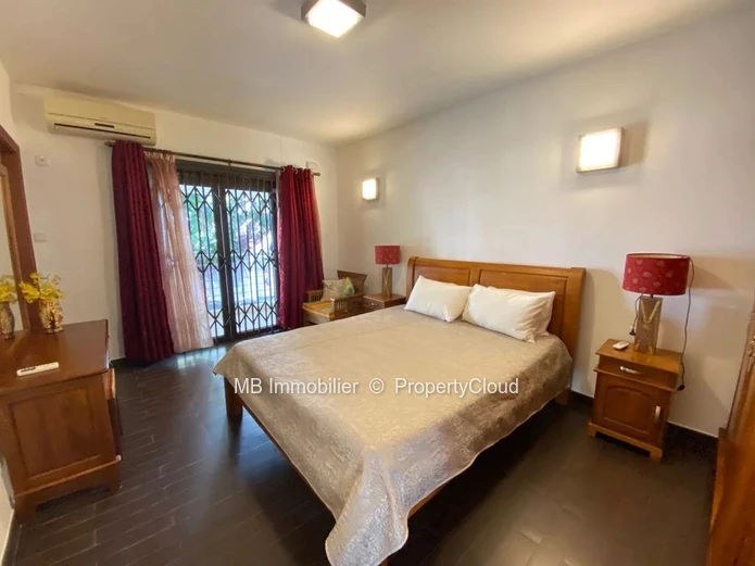 Triplex for rent in Pereybere