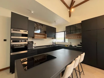 4 Bedroom Villa