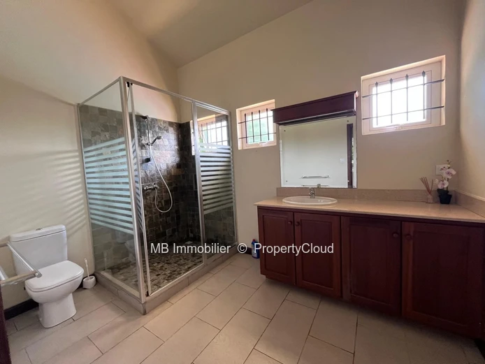 3 bedroom villa for sale at Belle Vue Harel