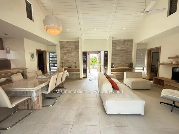 Villa for sale - IN EXCLUSIVITY