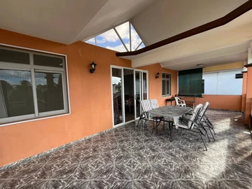 Appartement de 7 Chambres