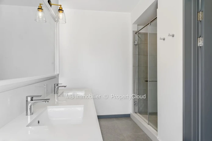 Penthouse for rent - Saint Antoine