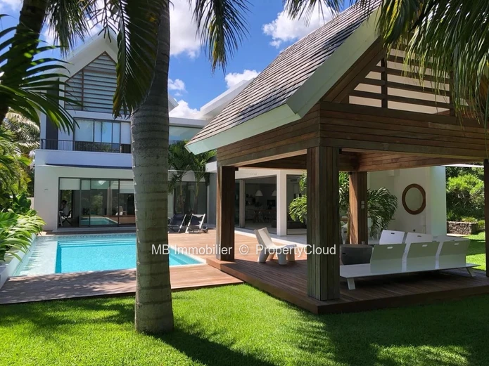 Villa for sale