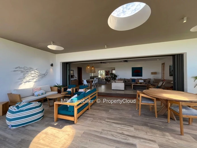 Penthouse with sea view for rent in Cap Malheureux