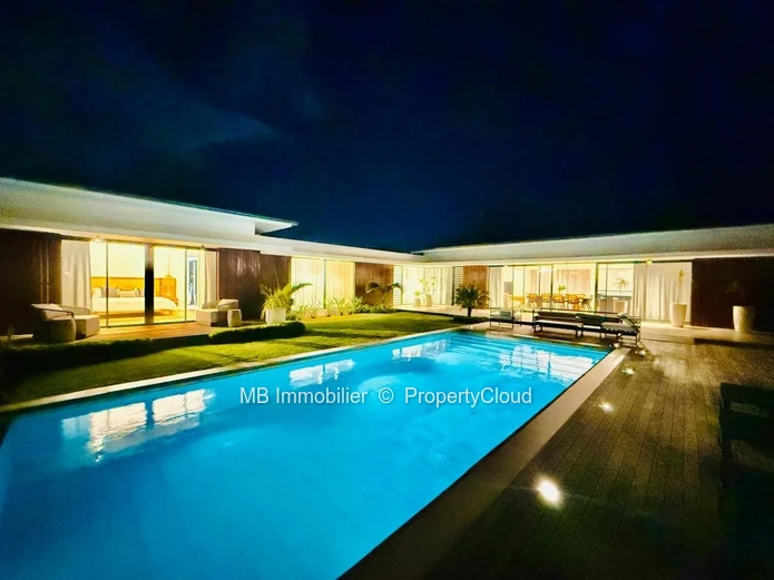 Villa for sale.