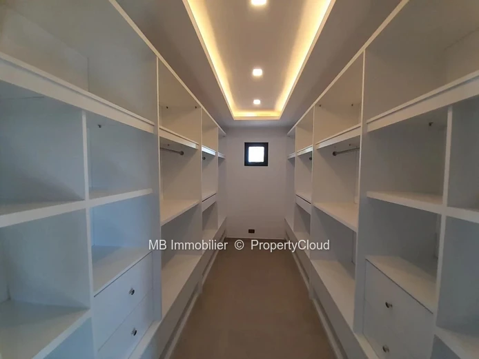 Villa for sale.
