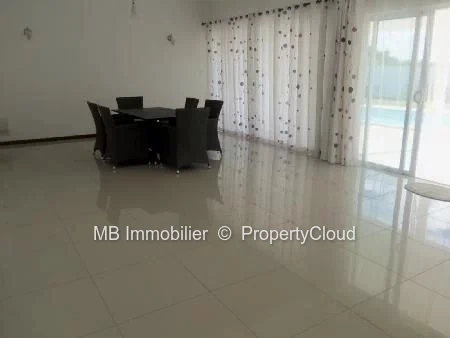 4 bedroom villa for sale in Pereybere