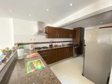 5 Bedroom Townhouse, Duplex