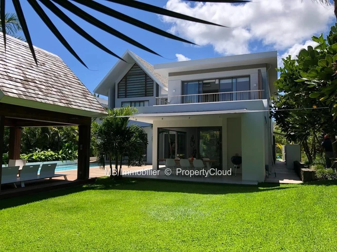 Villa for sale