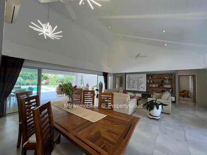 RES Villa for sale