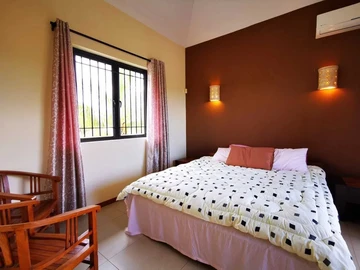4 Bedroom Villa
